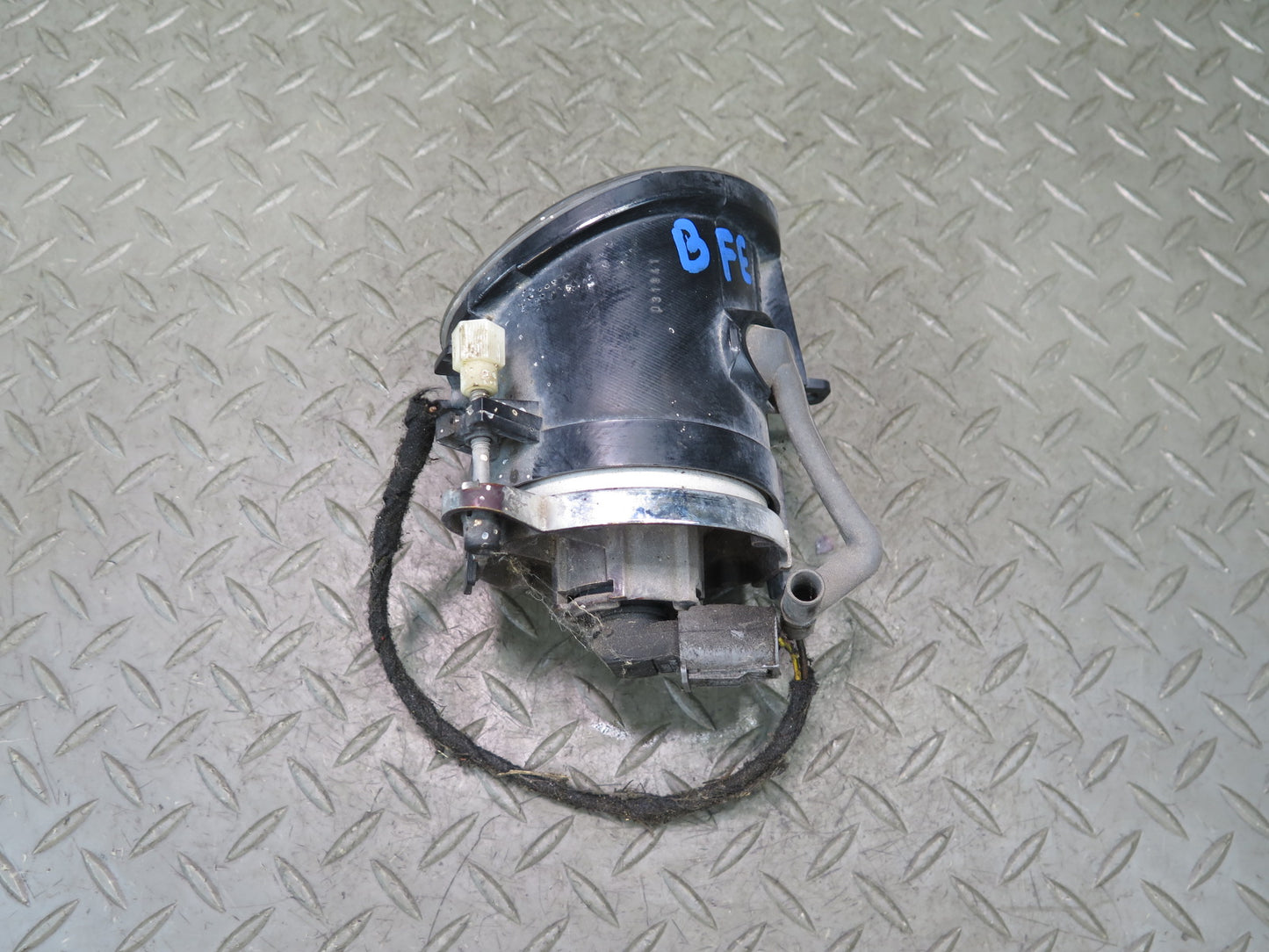 01-03 BMW E39 540ia Set of 2 Front Left & Right M-technik Fog Light Lamp OEM