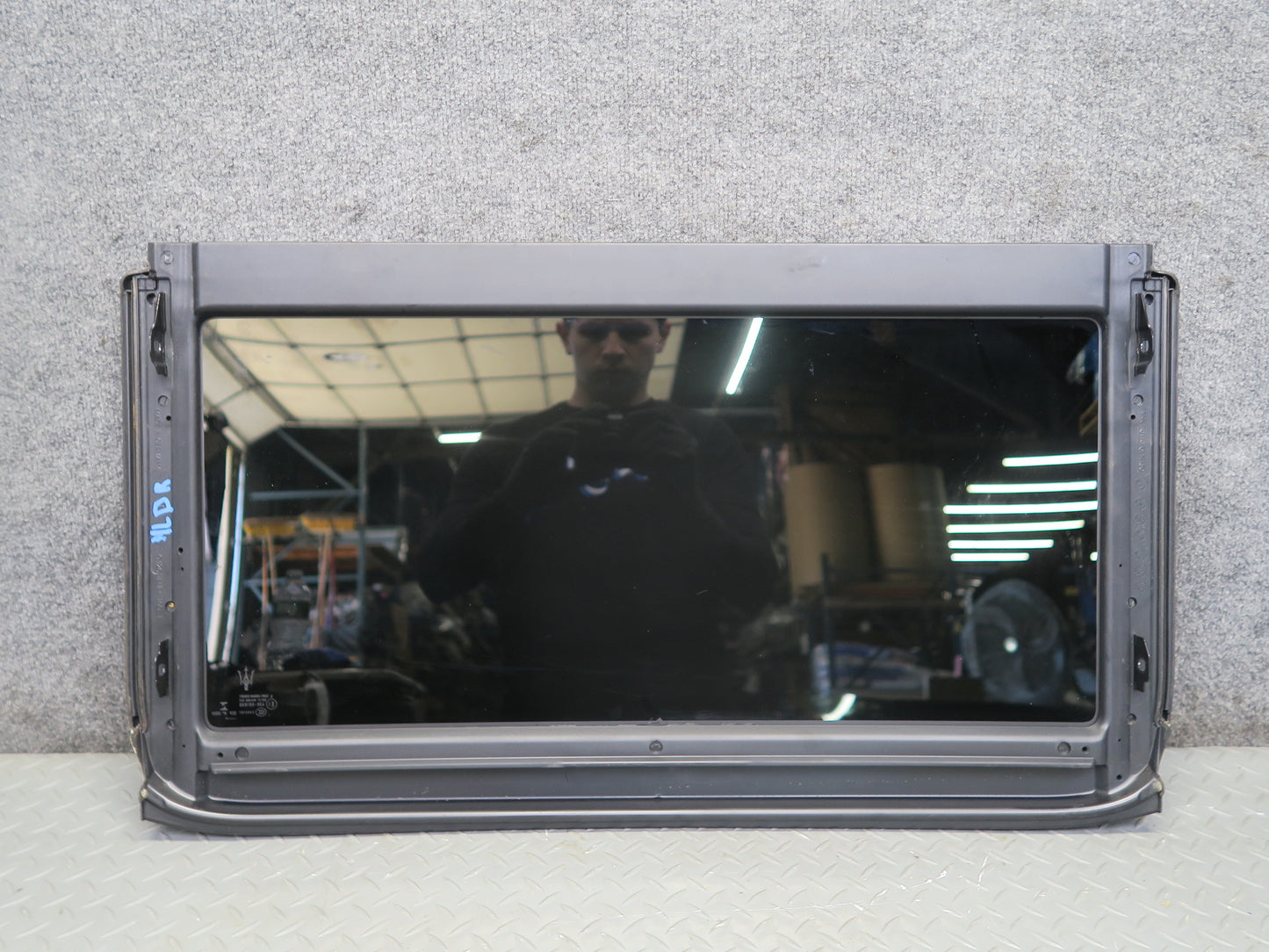 2017-2020 Maserati Levante M161 Rear Sunroof Glass Window Panel