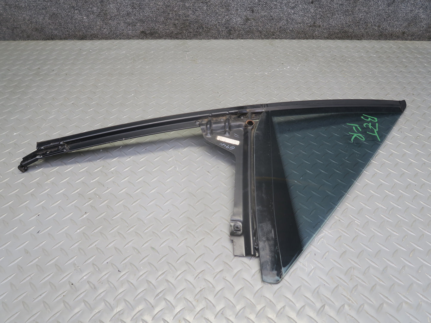 96-02 BMW E36/7 Z3 Roadster Front Right Door Fixed Glass Window OEM
