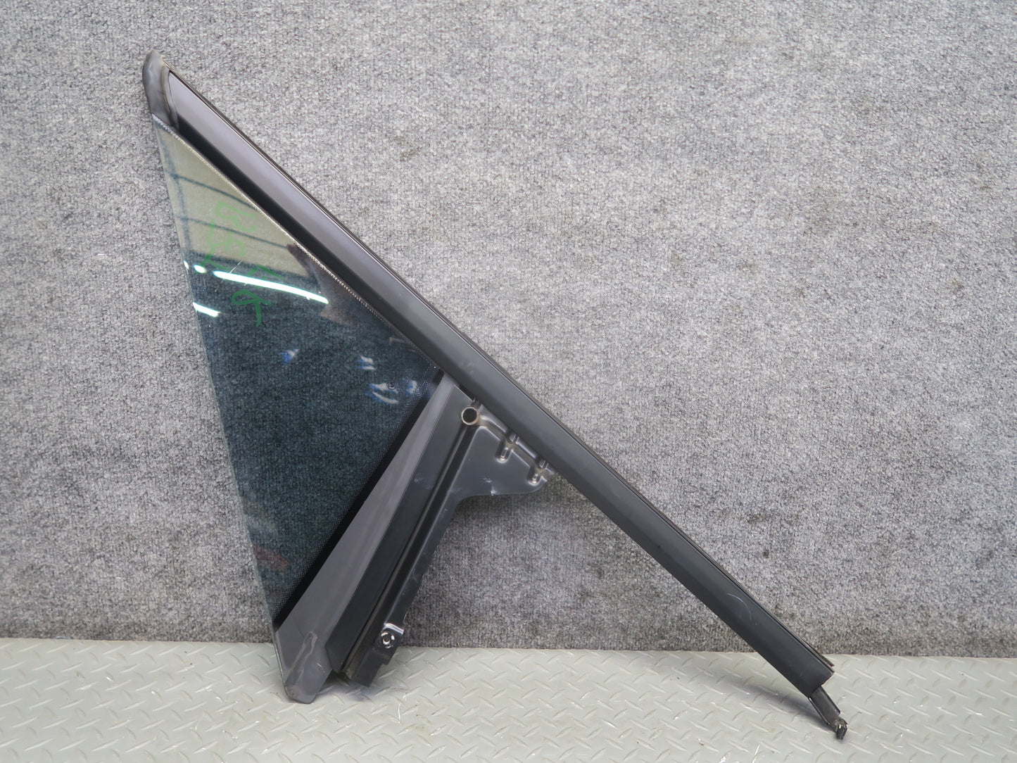 96-02 BMW E36/7 Z3 Roadster Front Right Door Fixed Glass Window OEM