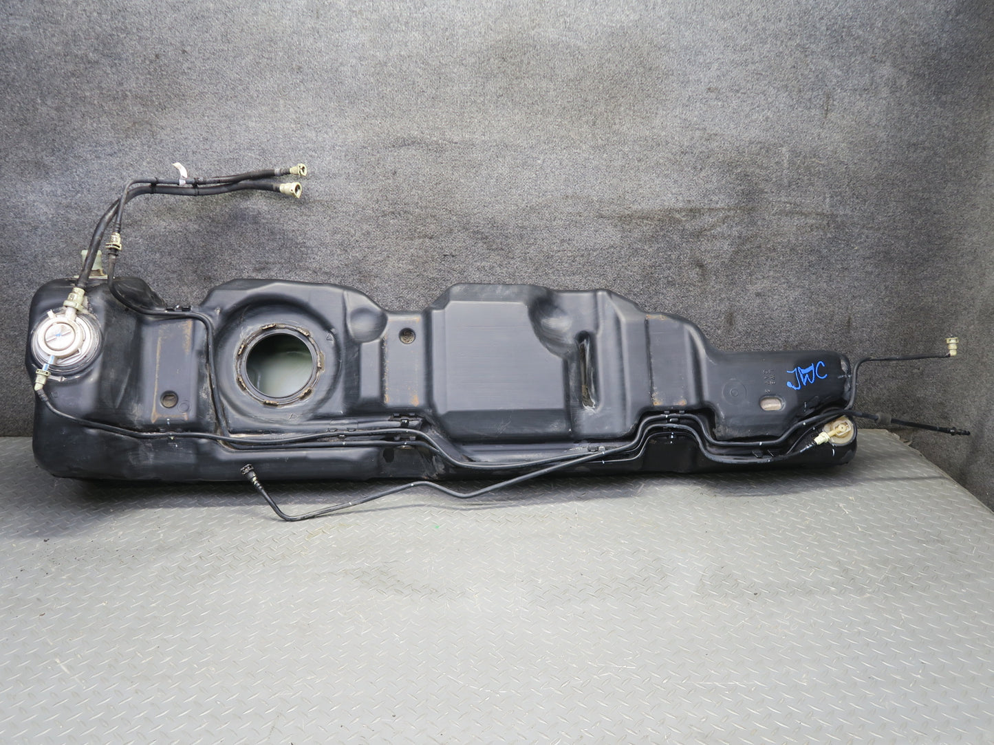 09-17 Jeep Wrangler JK 4-DOOR Gas Fuel Tank Unit 23 Gallon 52059729AF OEM