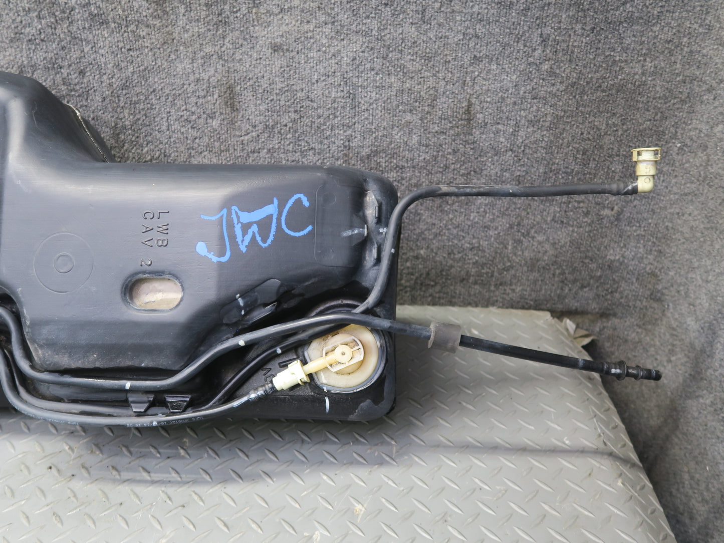 09-17 Jeep Wrangler JK 4-DOOR Gas Fuel Tank Unit 23 Gallon 52059729AF OEM