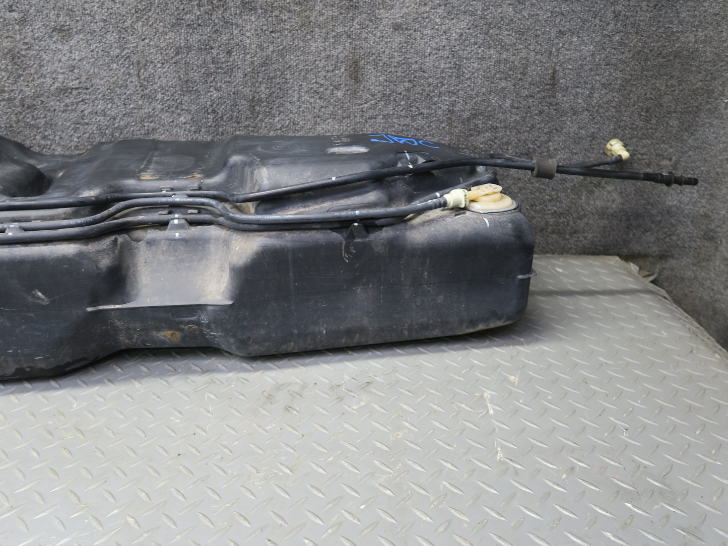 09-17 Jeep Wrangler JK 4-DOOR Gas Fuel Tank Unit 23 Gallon 52059729AF OEM