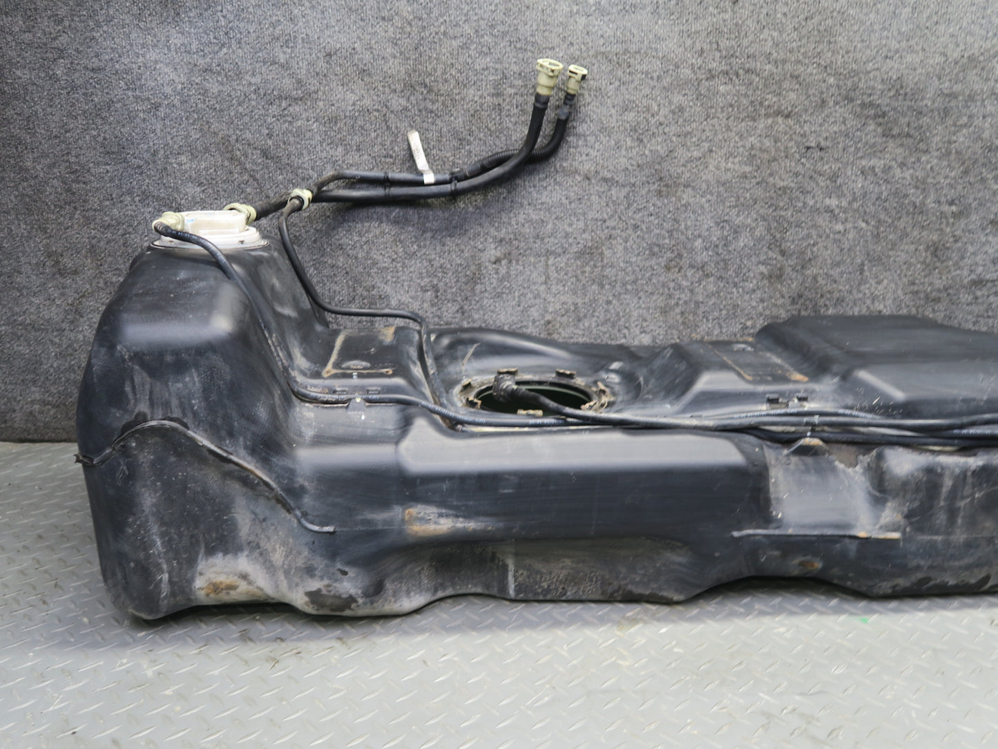 09-17 Jeep Wrangler JK 4-DOOR Gas Fuel Tank Unit 23 Gallon 52059729AF OEM