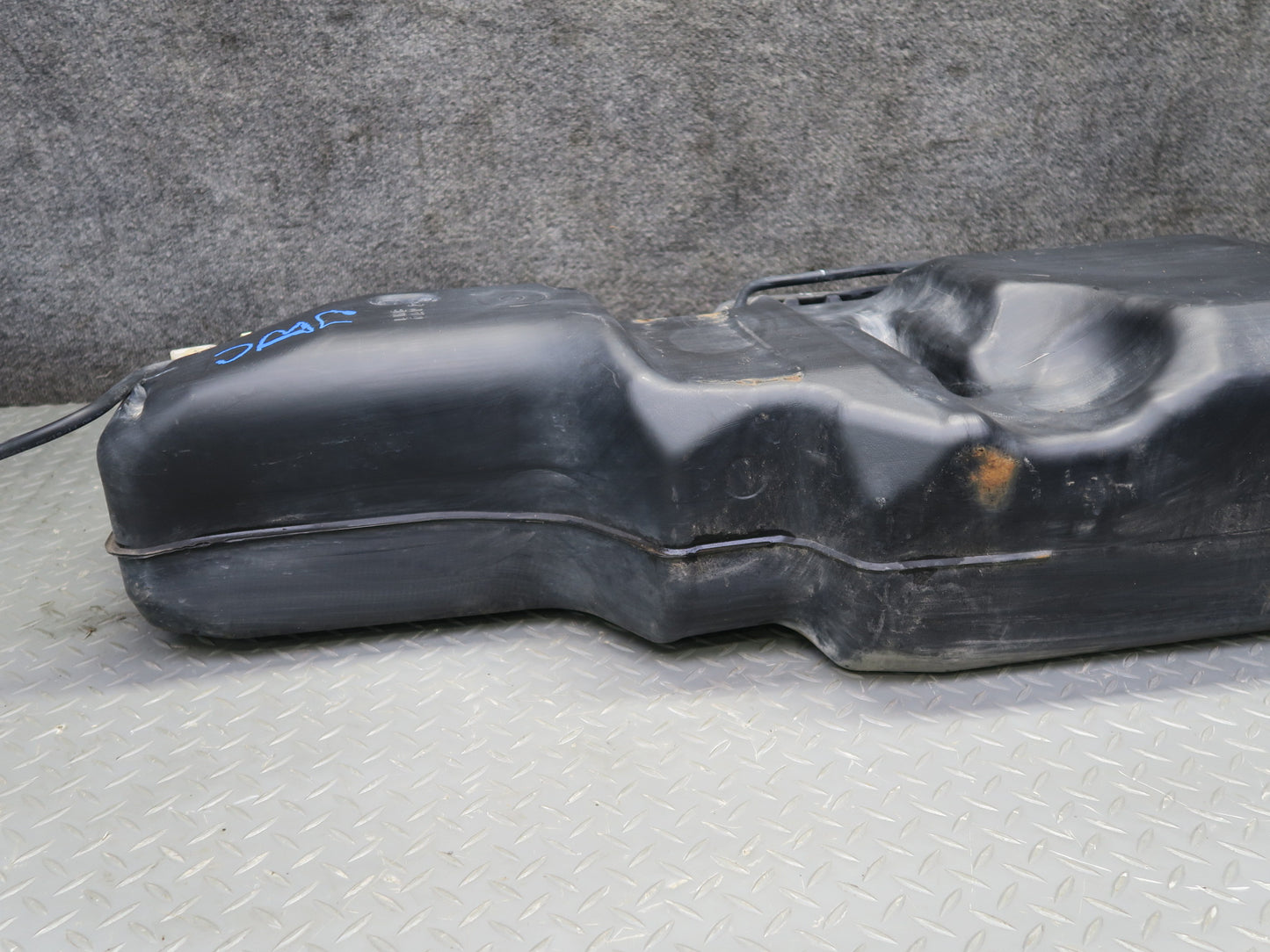 09-17 Jeep Wrangler JK 4-DOOR Gas Fuel Tank Unit 23 Gallon 52059729AF OEM