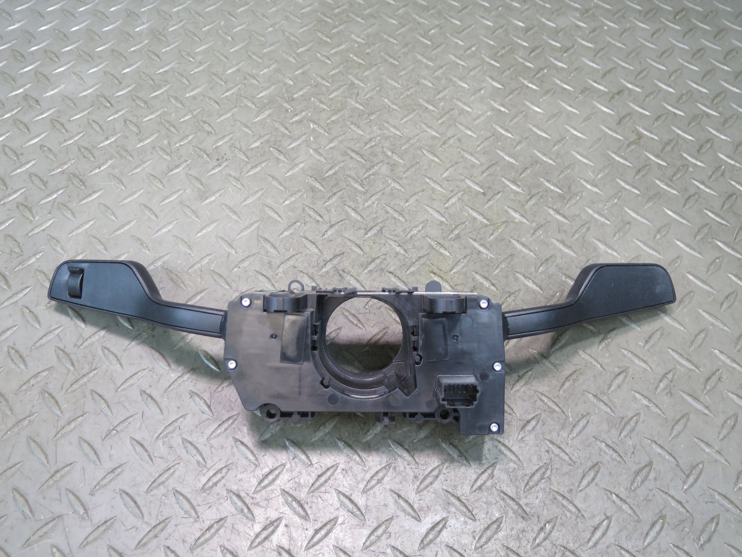 2017-2023 Alfa Romeo Stelvio Steering Column Multifunction Control Switch