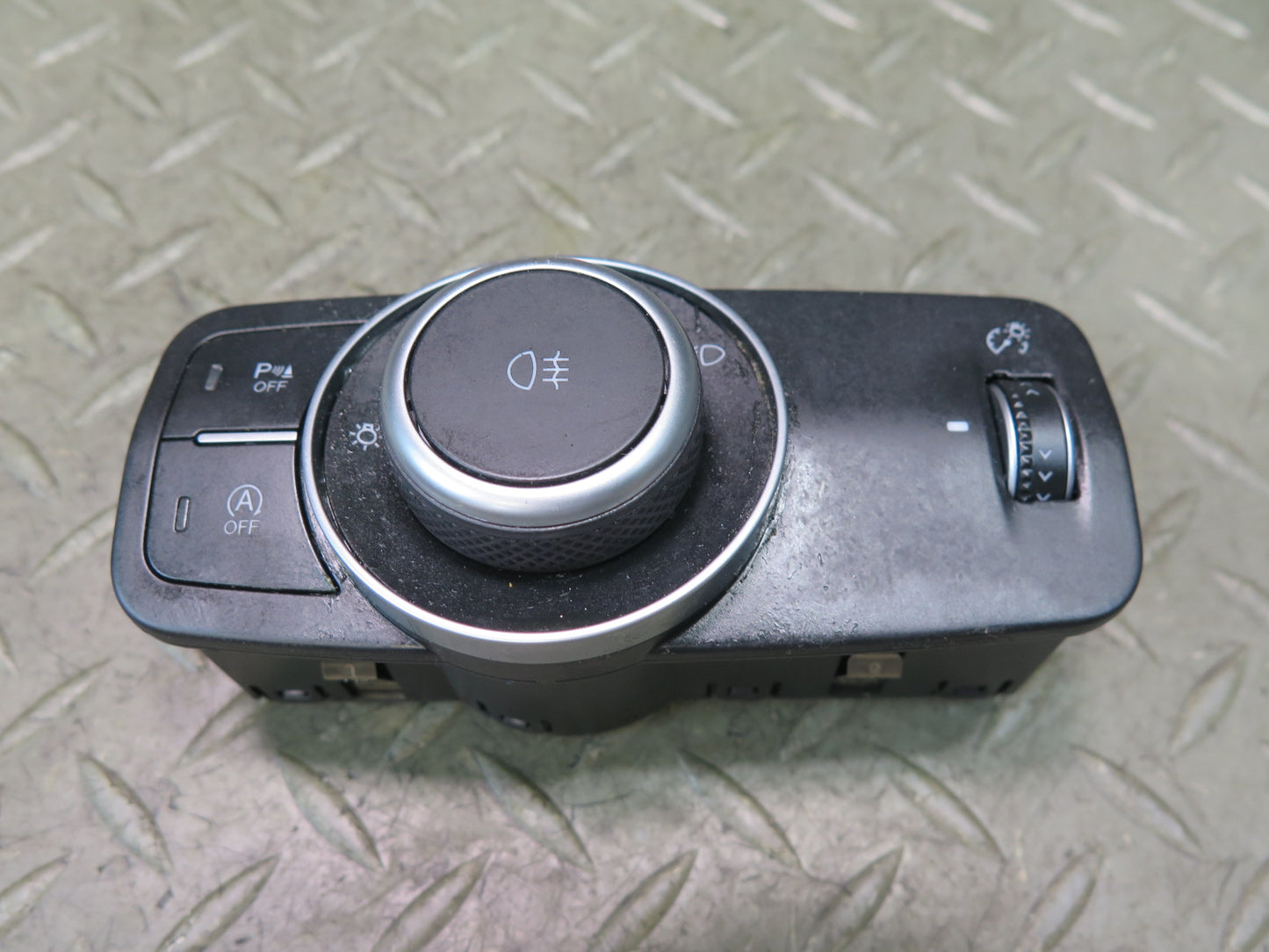 2017-2023 Alfa Romeo Stelvio Headlight Lamp Control Switch