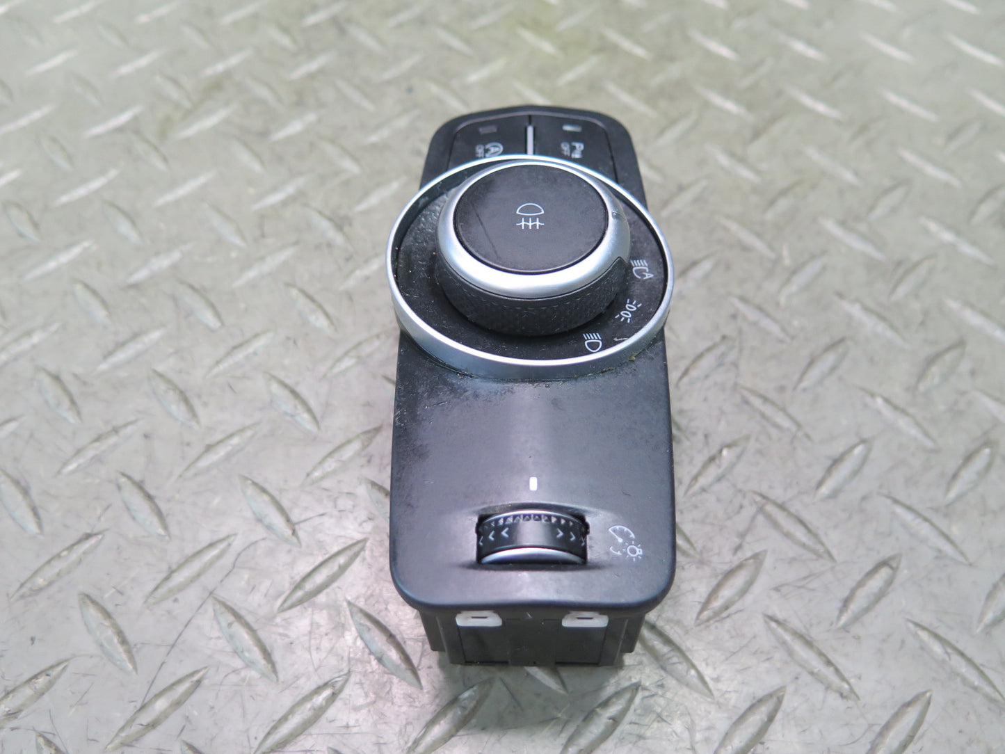 2017-2023 Alfa Romeo Stelvio Headlight Lamp Control Switch