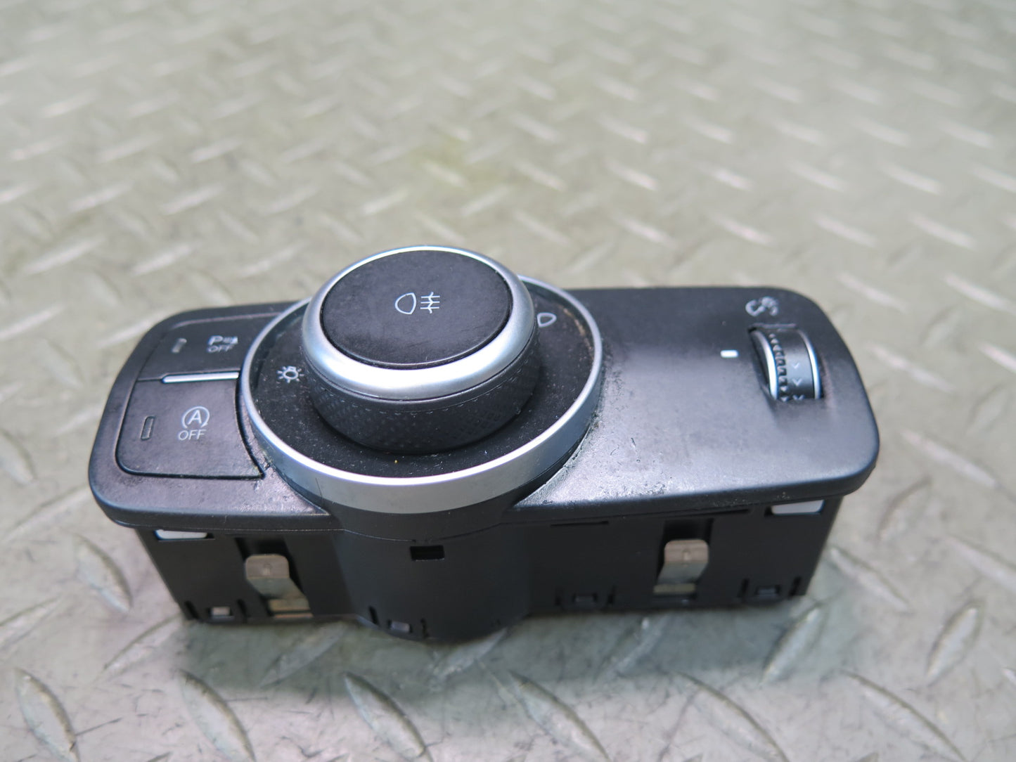 2017-2023 Alfa Romeo Stelvio Headlight Lamp Control Switch