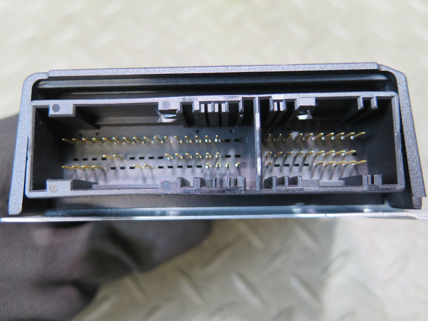 17-19 ALFA ROMEO STELVIO RESTRAINT DIAGNOSTIC COMPUTER MODULE SRS UNIT OEM