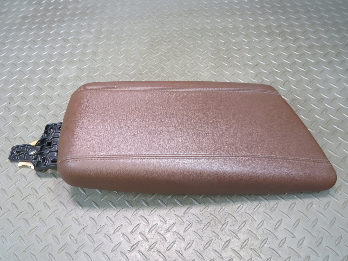 2017-2023 Alfa Romeo Stelvio Front Center Console Armrest Cover Lid Chocolate