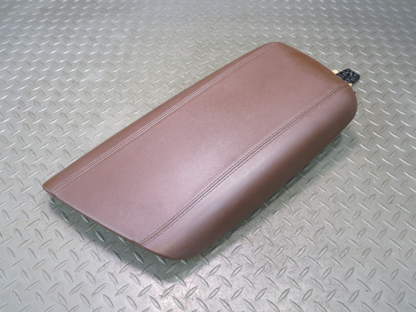2017-2023 Alfa Romeo Stelvio Front Center Console Armrest Cover Lid Chocolate