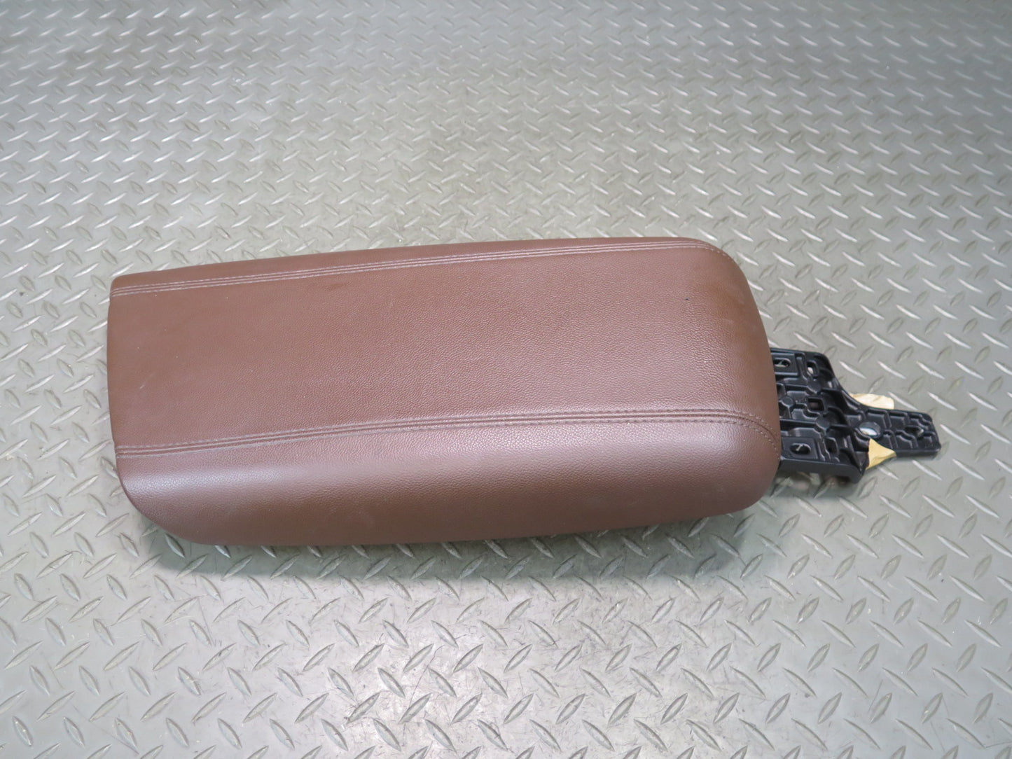 2017-2023 Alfa Romeo Stelvio Front Center Console Armrest Cover Lid Chocolate