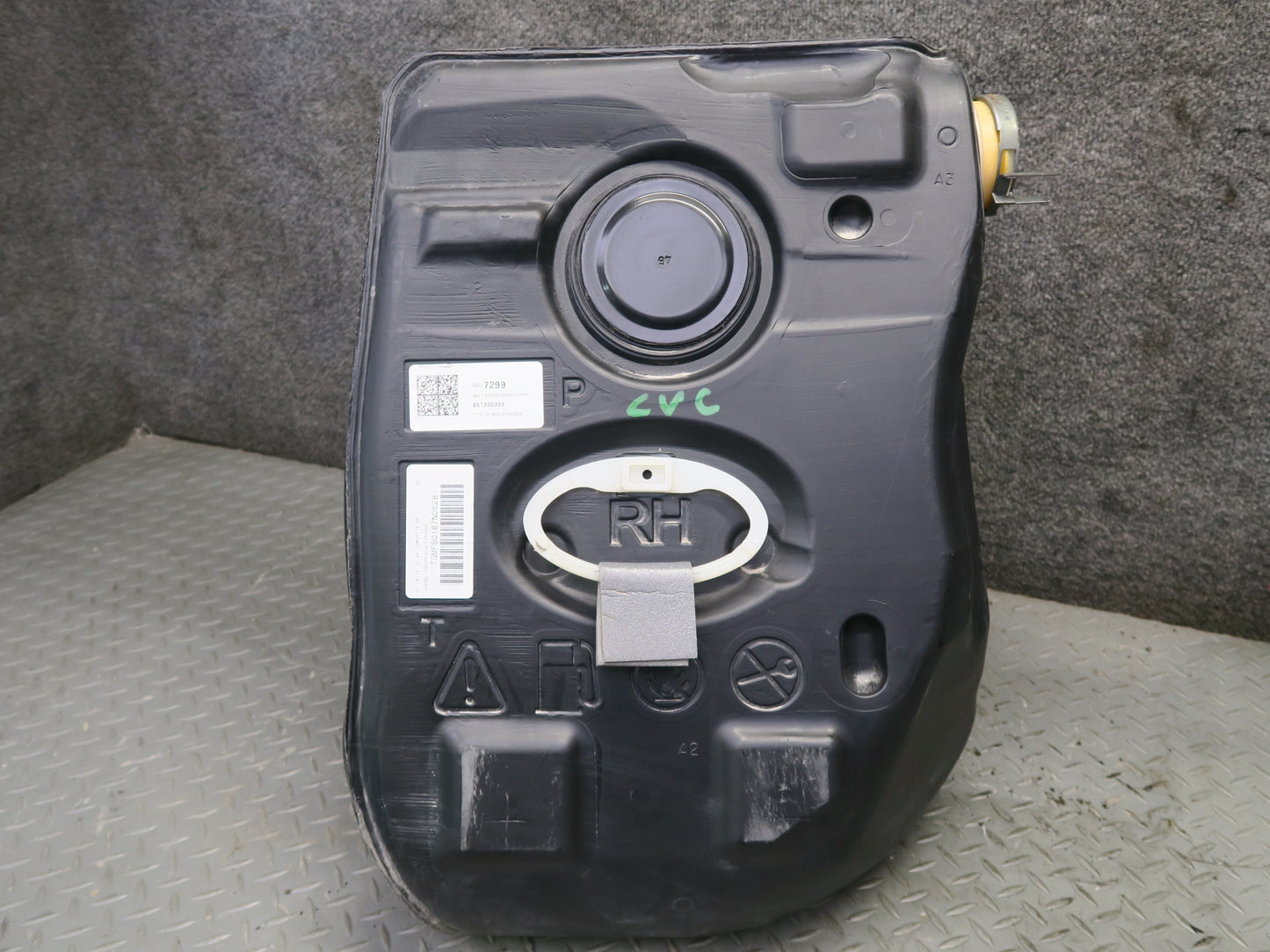 14-19 Chevrolet Corvette C7 Set of 2 Left & Right Fuel Tank Unit 49K Miles OEM