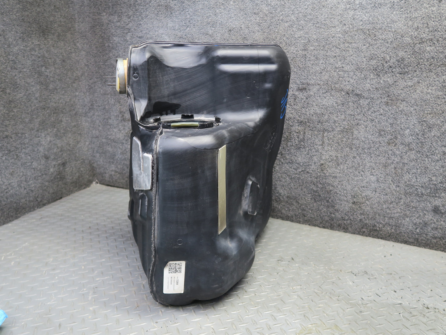 14-19 Chevrolet Corvette C7 Set of 2 Left & Right Fuel Tank Unit 49K Miles OEM