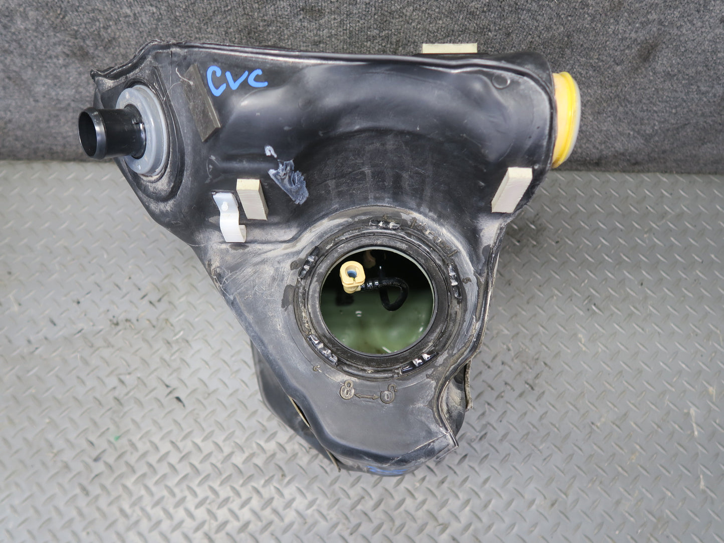 14-19 Chevrolet Corvette C7 Set of 2 Left & Right Fuel Tank Unit 49K Miles OEM
