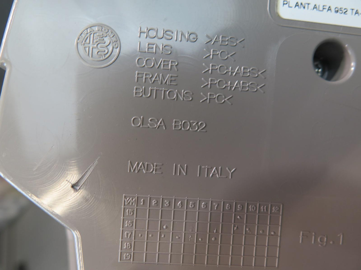 2017-2023 Alfa Romeo Stelvio Front Overhead Console Dome Light Lamp Panel