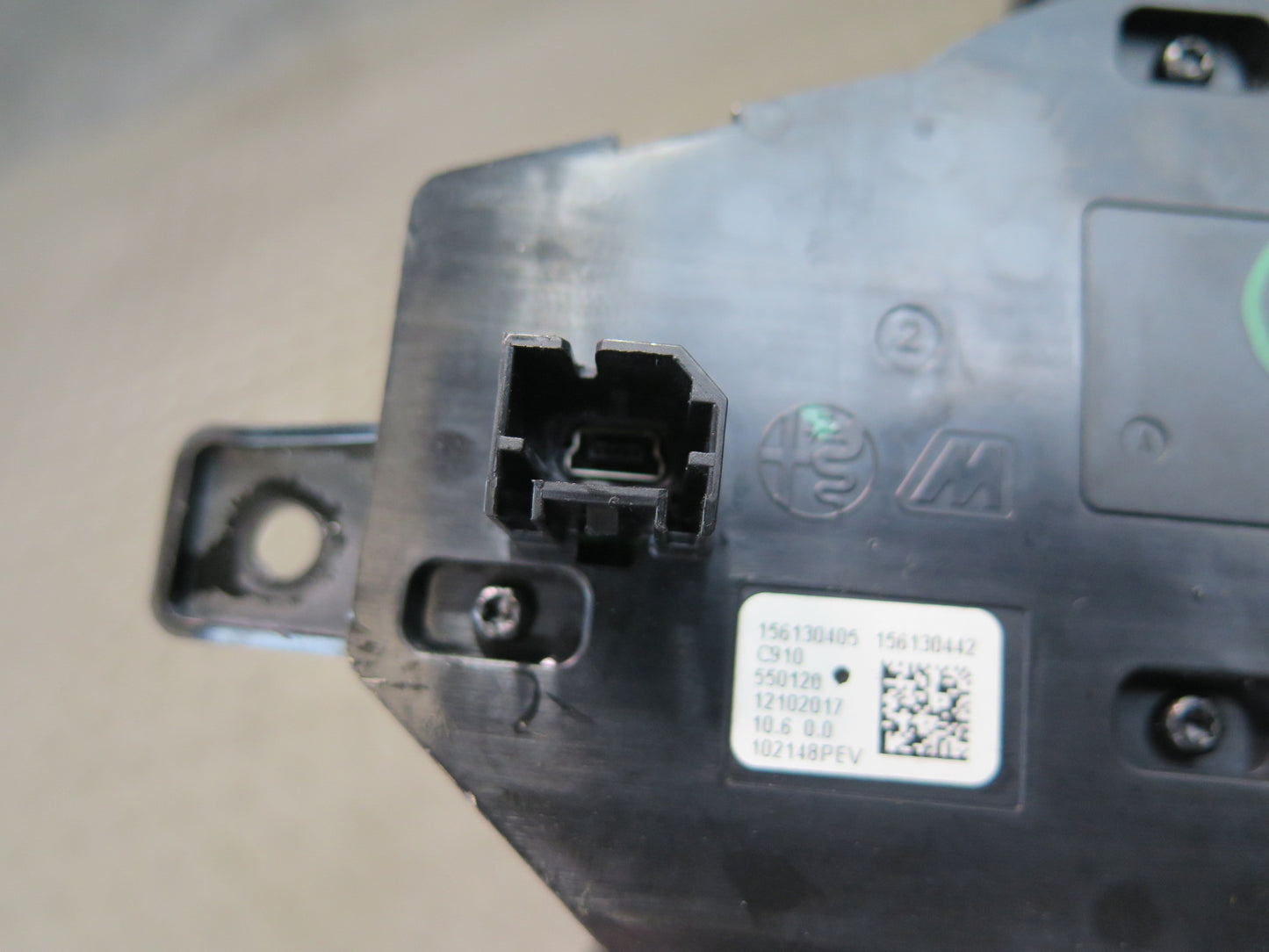 2017-2023 Alfa Romeo Stelvio Center Console Multimedia Control Switch