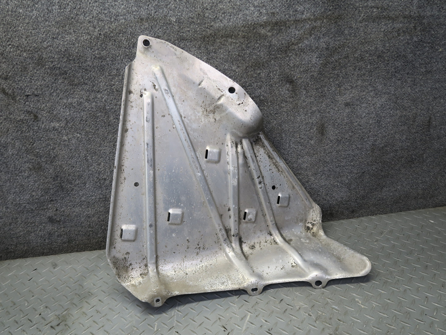 05-13 Chevrolet Corvette C6 Right Fuel Tank Reservoir w Heat Shield Set OEM