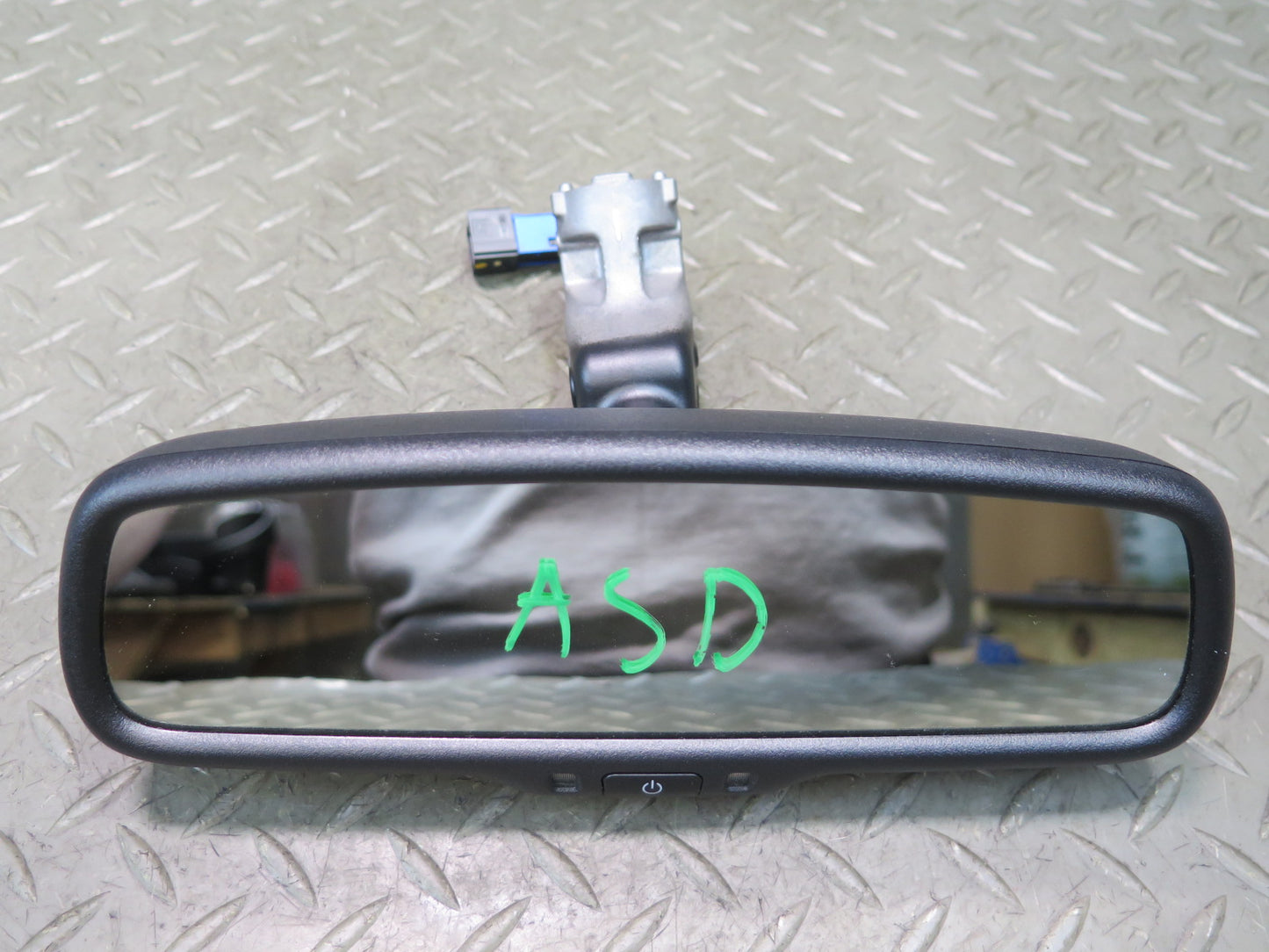 2017-2023 Alfa Romeo Stelvio Front Windshield Interior Auto Dim Rear View Mirror