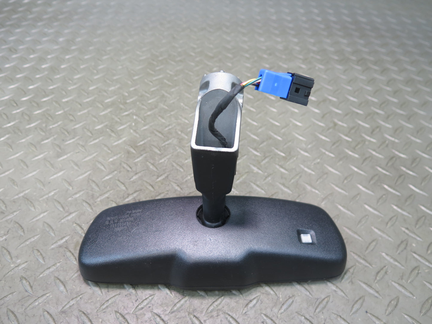 2017-2023 Alfa Romeo Stelvio Front Windshield Interior Auto Dim Rear View Mirror