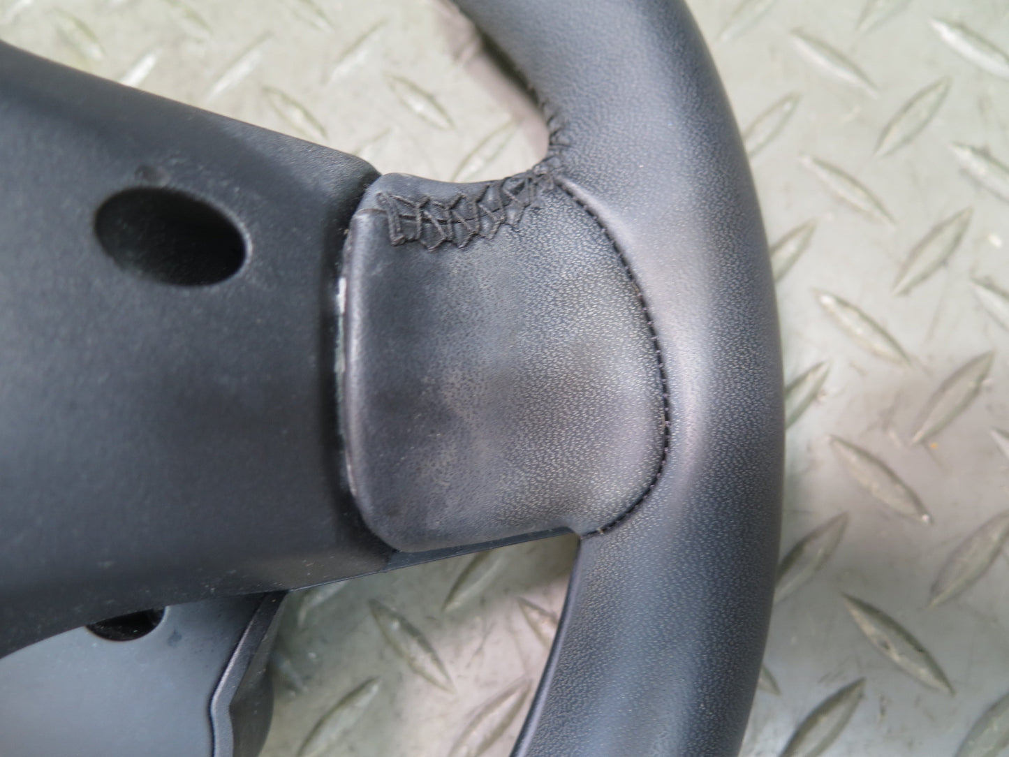 2017-2023 Alfa Romeo Stelvio Steering W/ Controls Leather Black