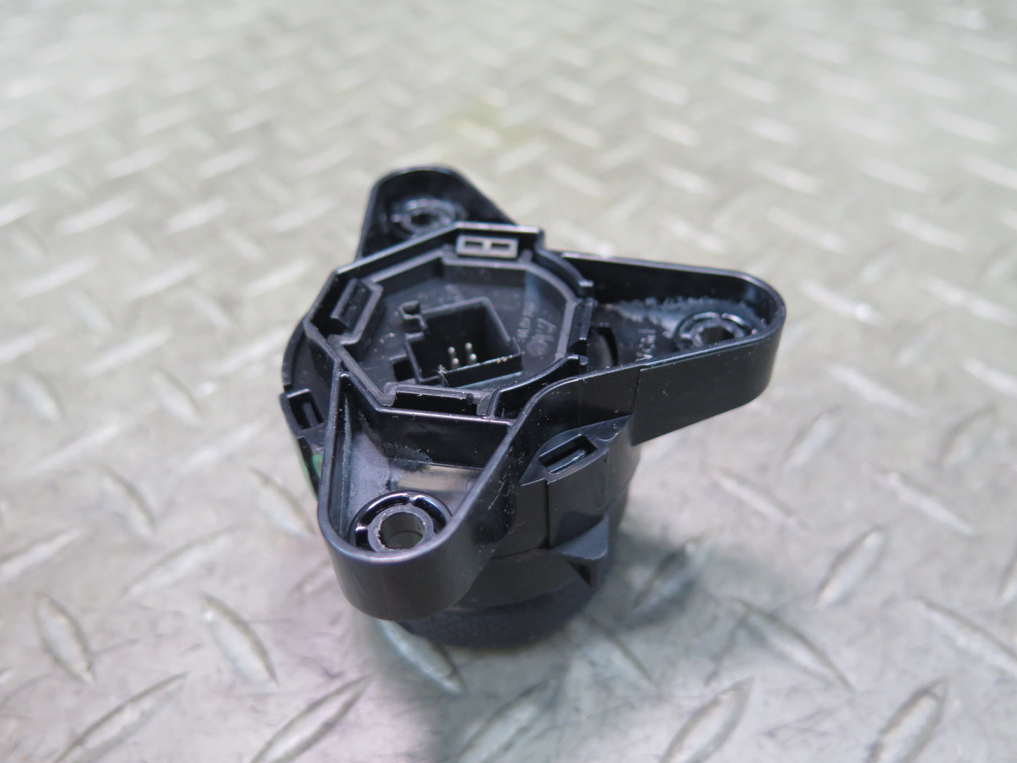 2017-2019 Alfa Romeo Stelvio Center Console Drive Mode Control Switch