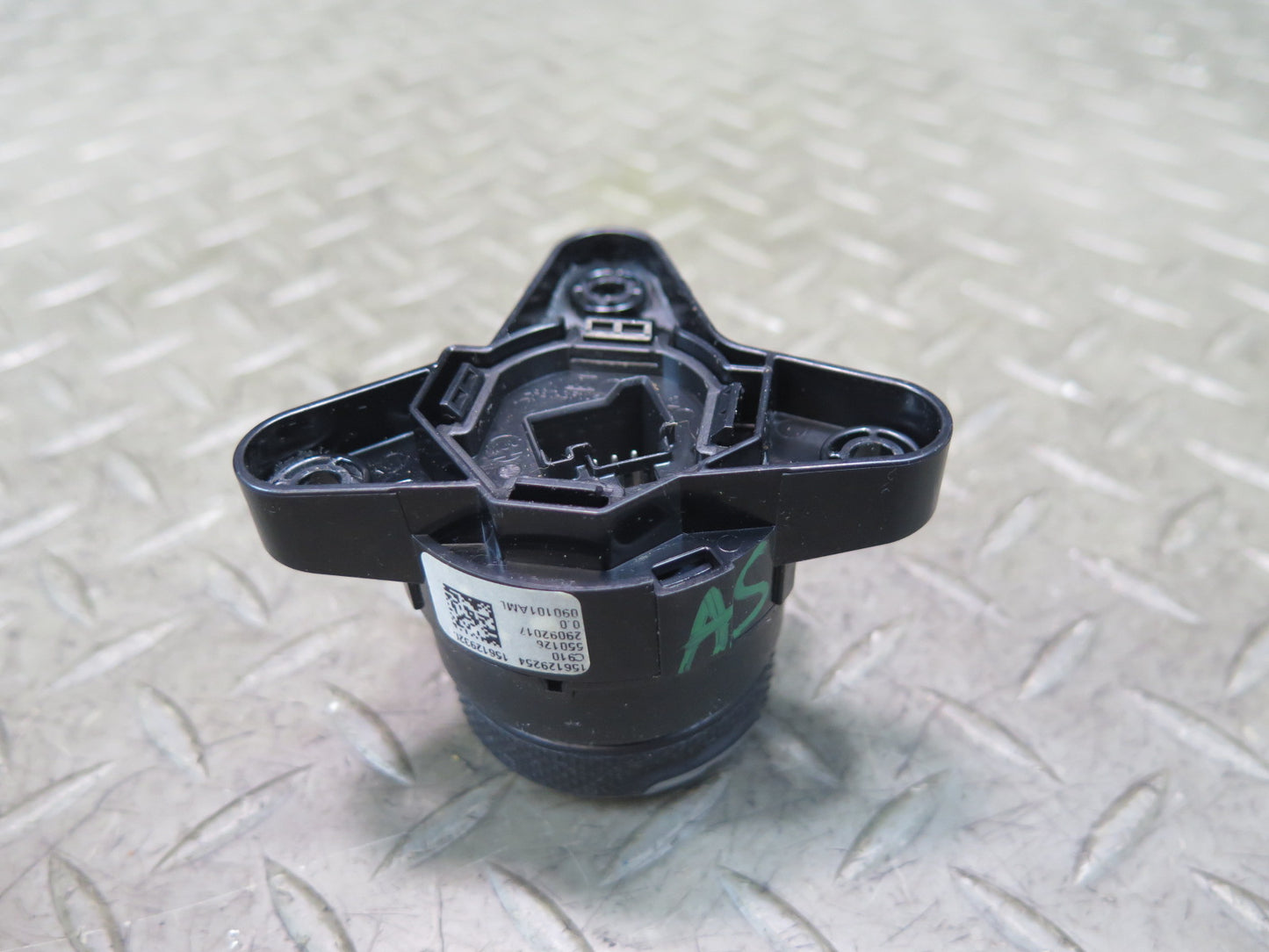 2017-2019 Alfa Romeo Stelvio Center Console Drive Mode Control Switch