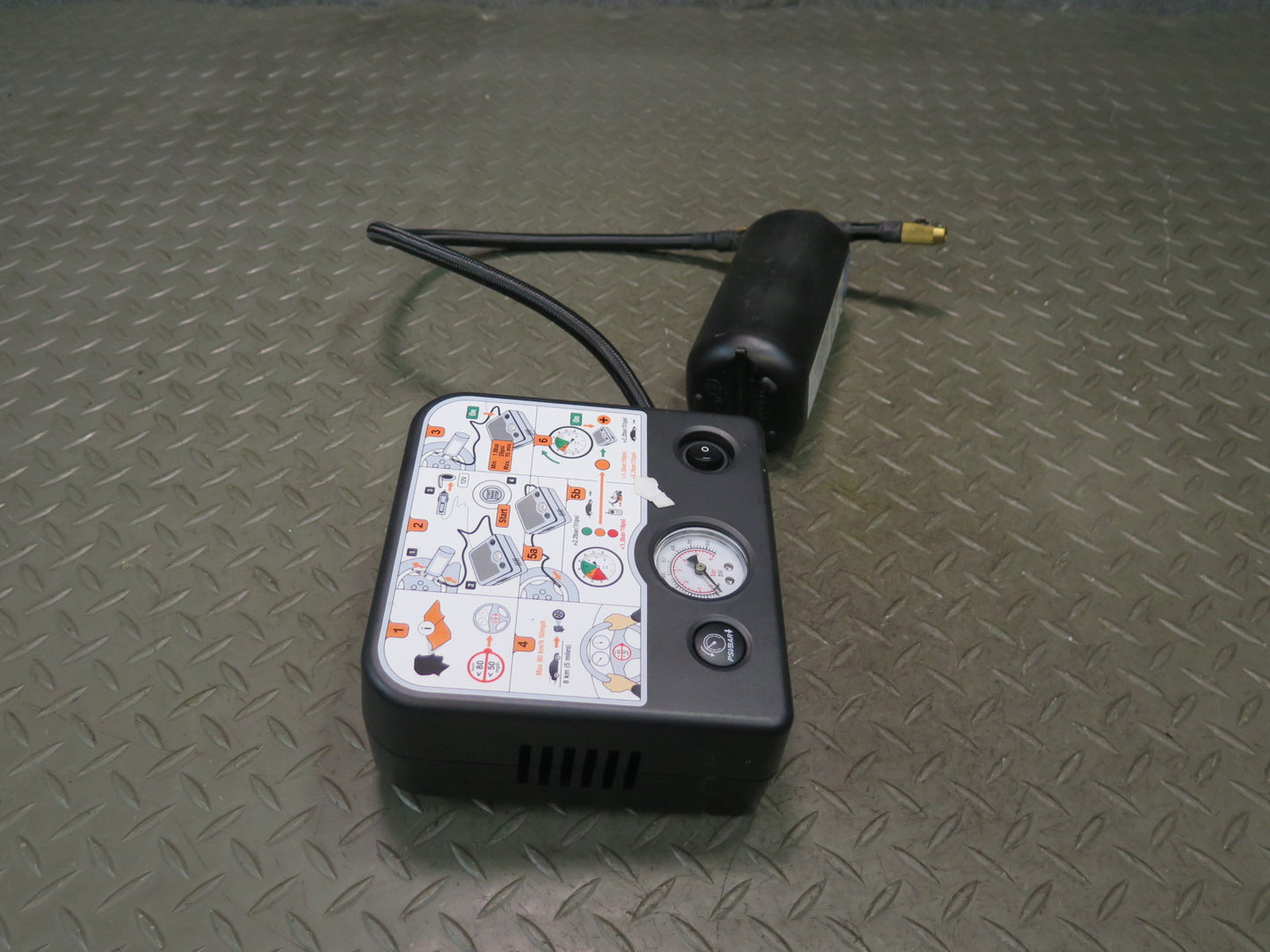 2017-2023 Alfa Romeo Stelvio Emergency Tire Inflator Wheel Air Compressor Pump