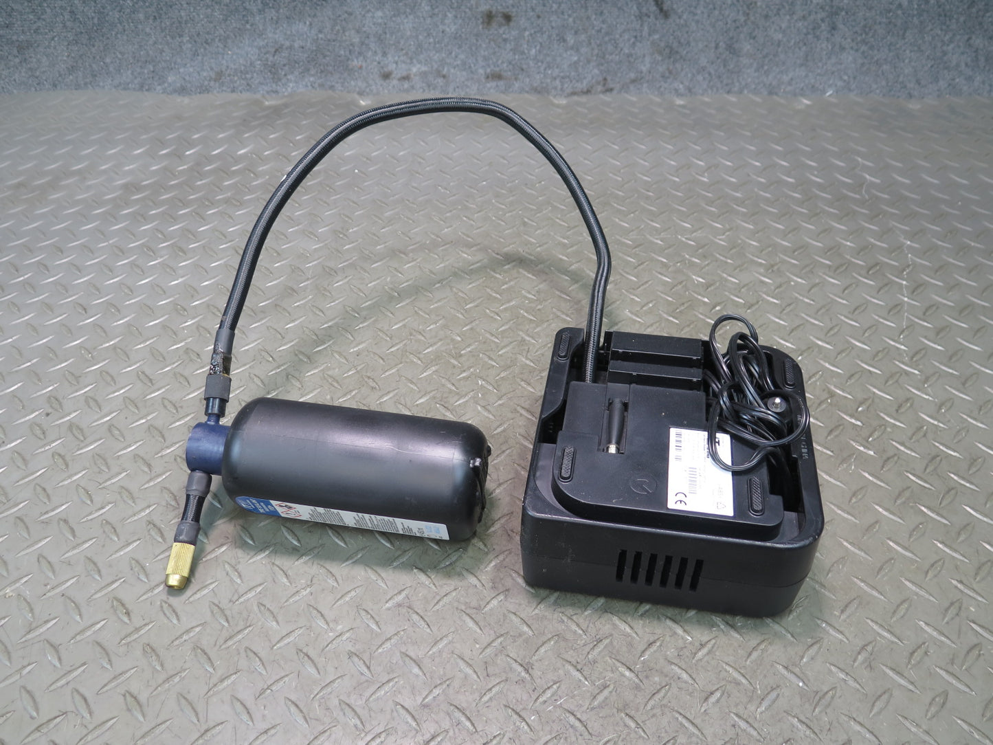 2017-2023 Alfa Romeo Stelvio Emergency Tire Inflator Wheel Air Compressor Pump