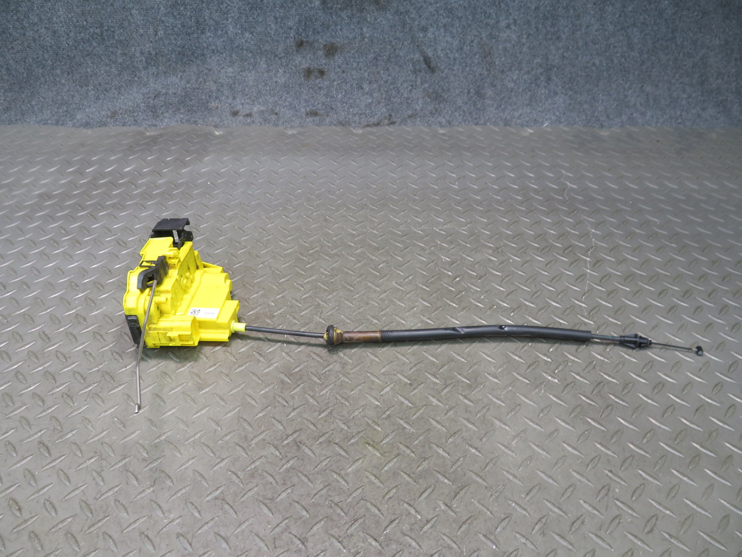 2017-2023 Alfa Romeo Stelvio Front Left Driver Side Door Lock Latch Actuator