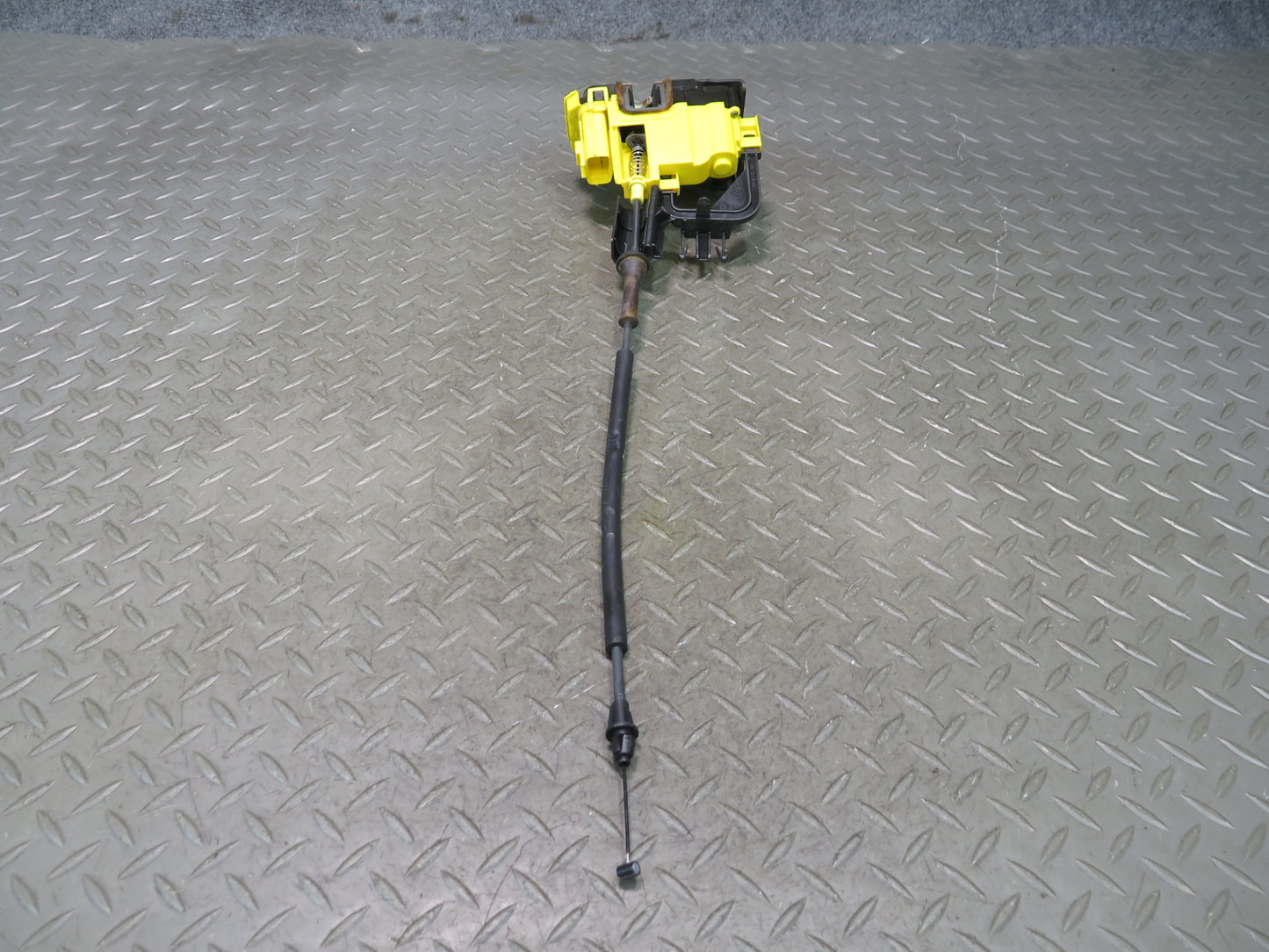 2017-2023 Alfa Romeo Stelvio Front Right Pass Side Door Lock Latch Actuator