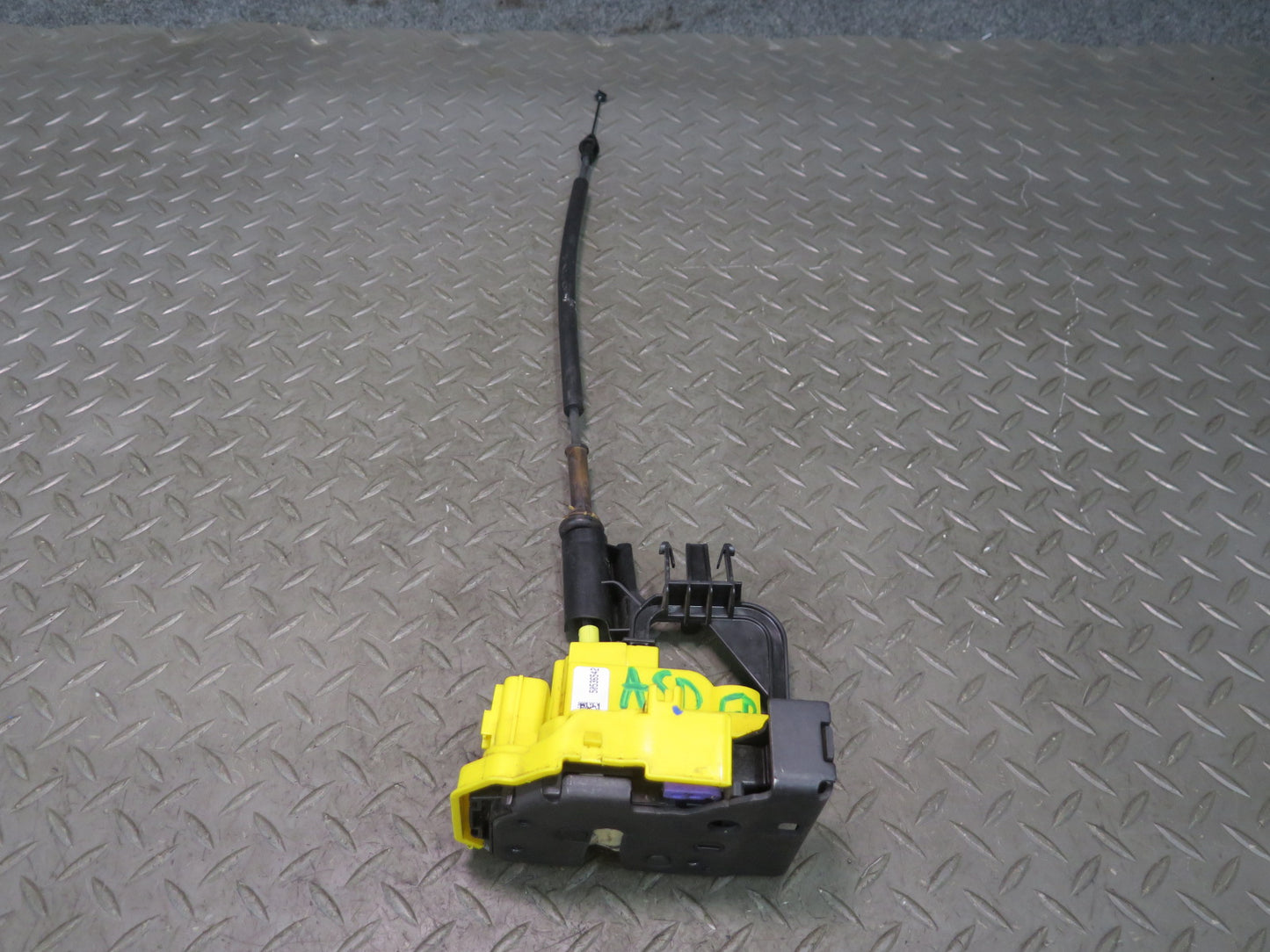 2017-2023 Alfa Romeo Stelvio Front Right Pass Side Door Lock Latch Actuator