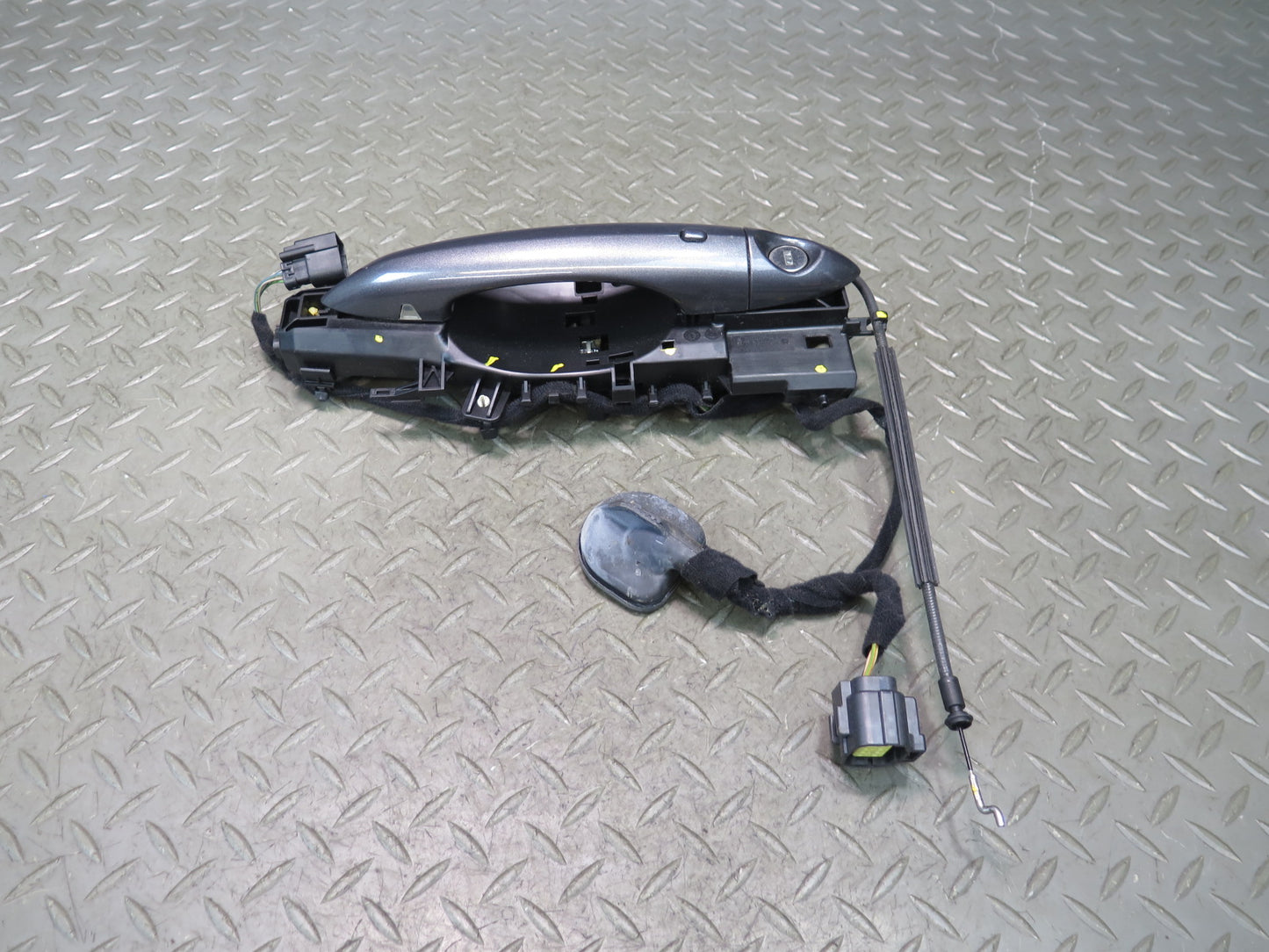 2017-2023 Alfa Romeo Stelvio Front Left Driver Side Exterior Door Handle