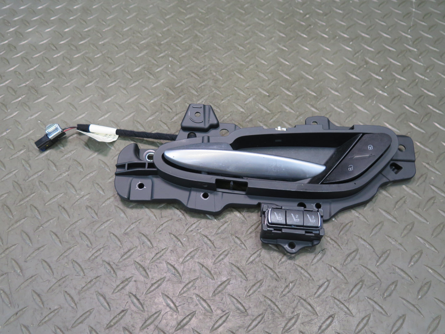 2017-2023 Alfa Romeo Stelvio Front Left Driver Side Interior Door Handle
