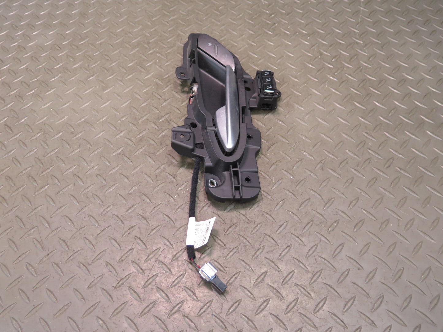 2017-2023 Alfa Romeo Stelvio Front Left Driver Side Interior Door Handle