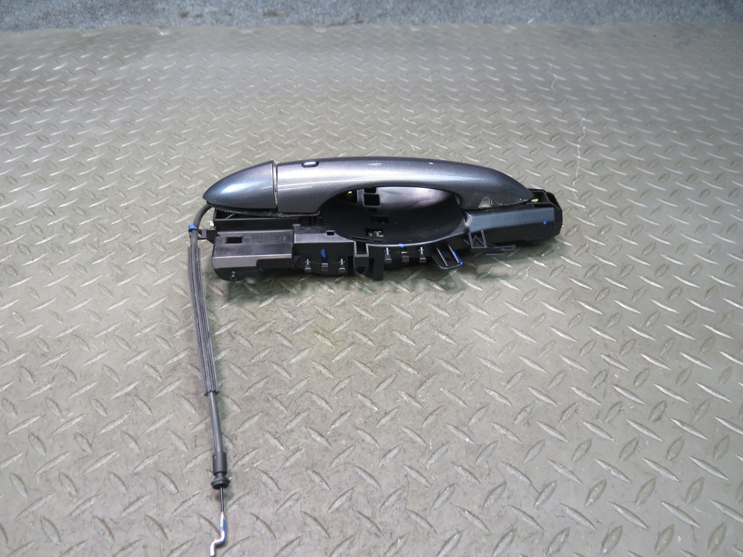 2017-2023 Alfa Romeo Stelvio Front Right Passenger Side Exterior Door Handle
