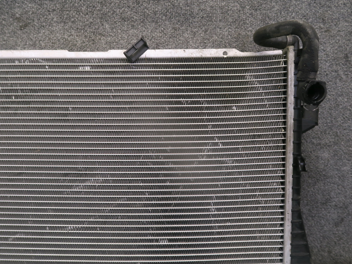 99-03 BMW E39 540ia 4.4L M62 A/T Engine Cooling Radiator Spectra CU2285