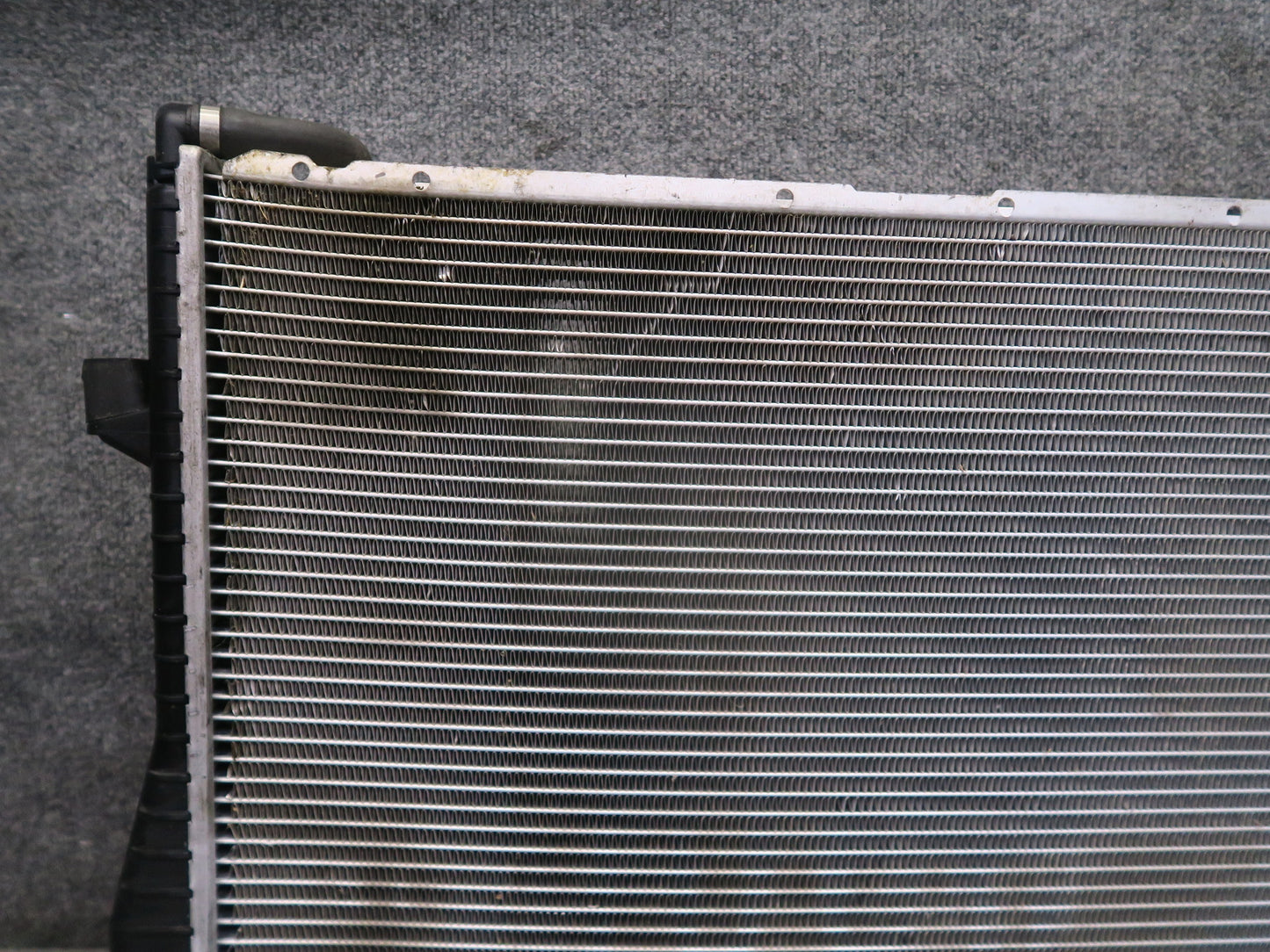 99-03 BMW E39 540ia 4.4L M62 A/T Engine Cooling Radiator Spectra CU2285