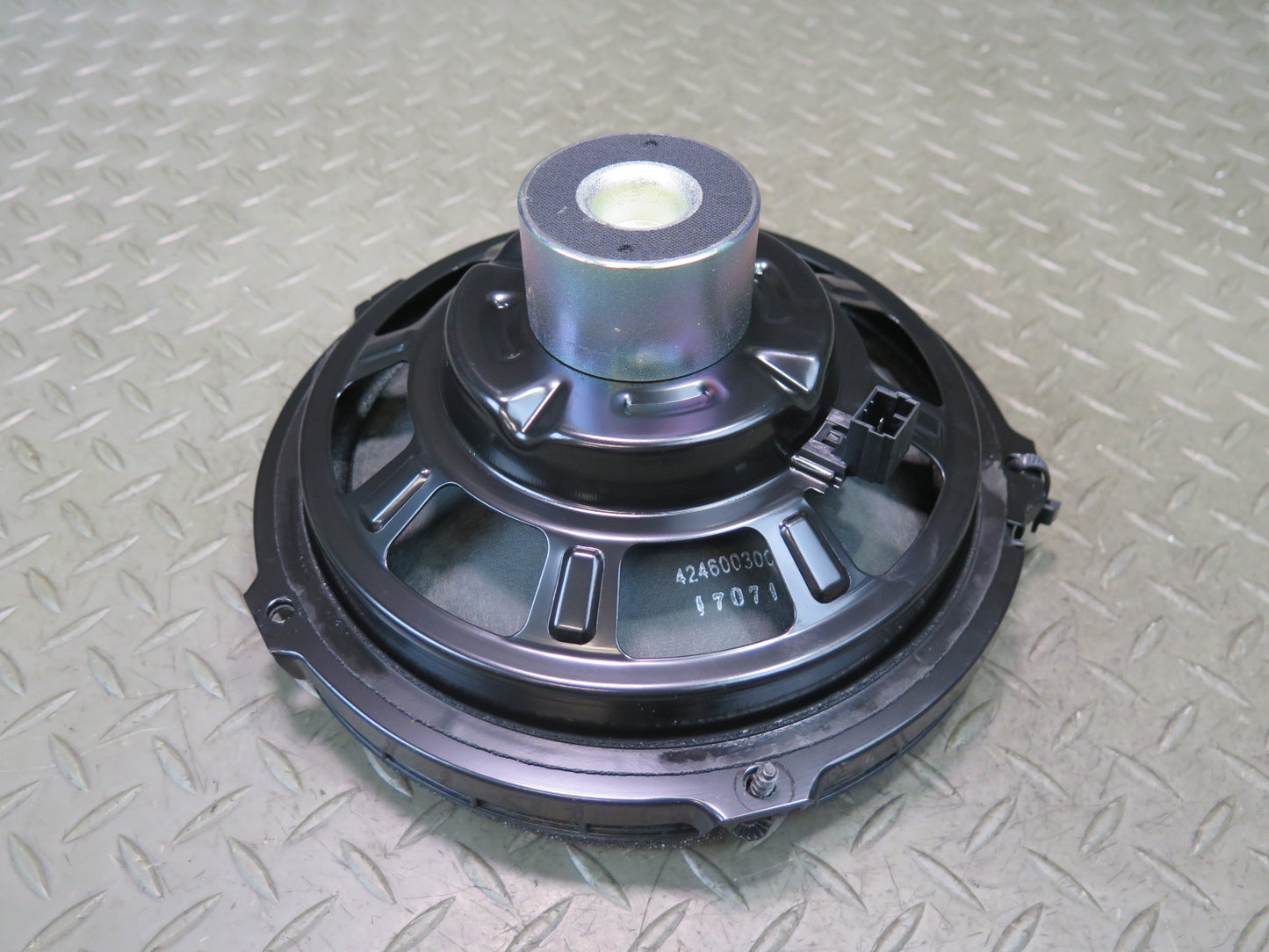 2017-2023 Alfa Romeo Stelvio Rear Trunk Subwoofer Audio Speaker