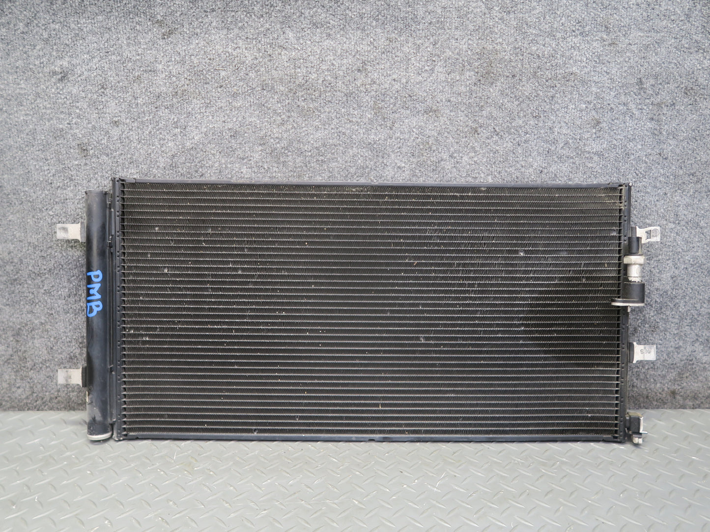 2015-2018 Porsche Macan Turbo 3.6L Engine A/C Air Condition Condenser