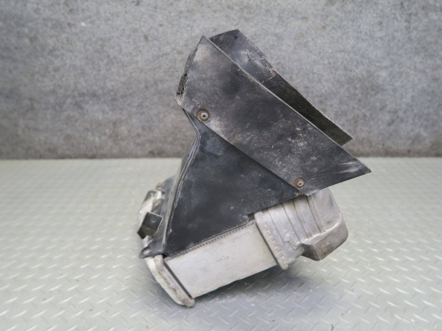 95-97 Nissan Gloria VQ30DET 3.0L Turbo Engine Air Intercooler OEM