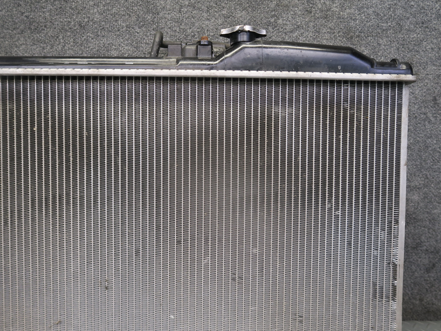 01-05 Lexus GS430 4.3L 3UZFE Engine Cooling Radiator w Fan & Shroud Assembly OEM