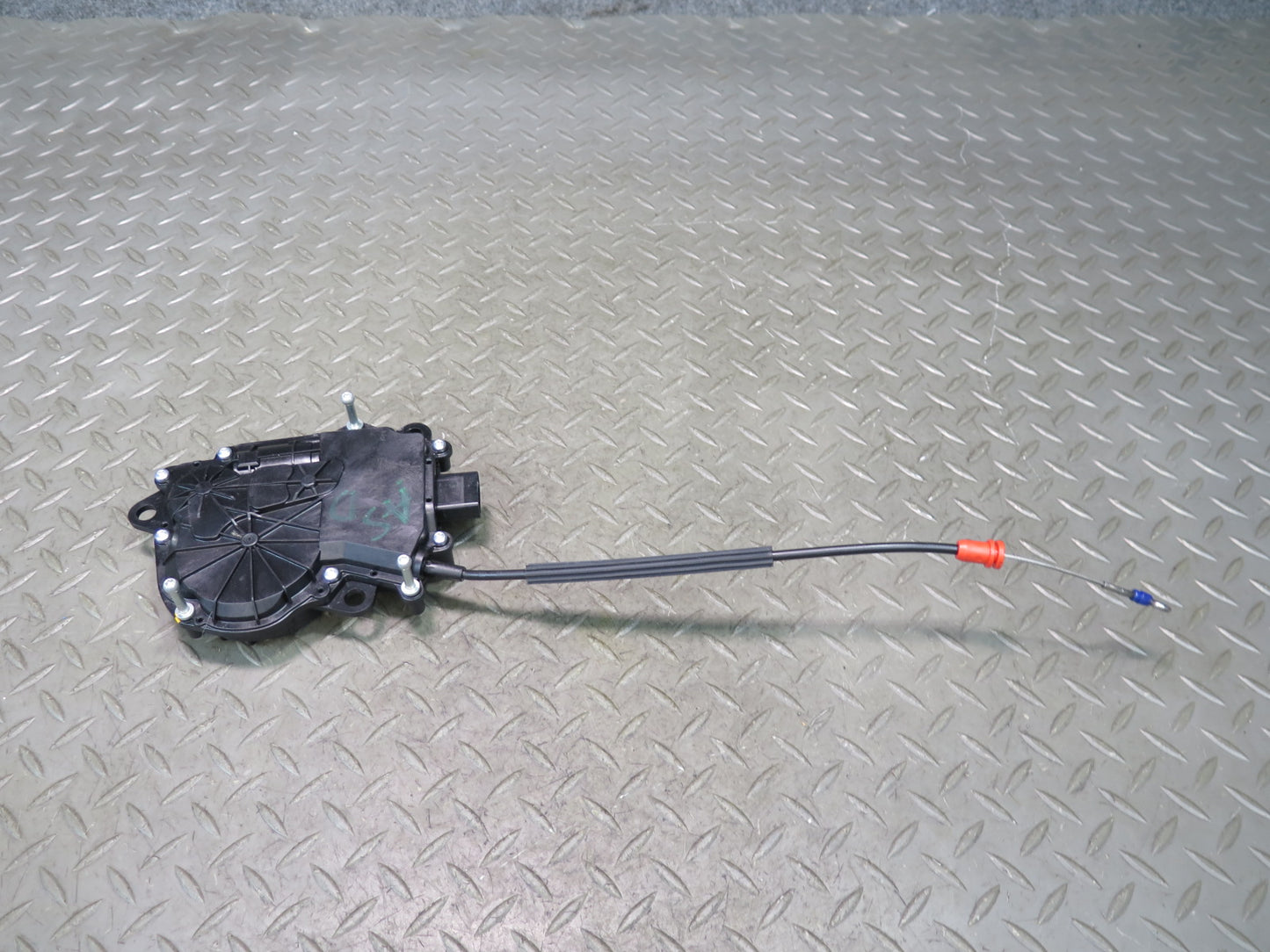 2017-2023 Alfa Romeo Stelvio Rear Trunk Lid Lift Gate Lock Latch Actuator