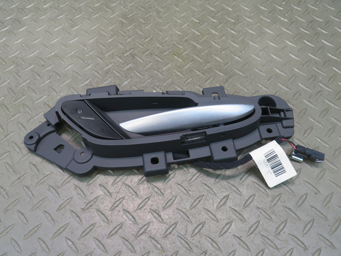 2017-2023 Alfa Romeo Stelvio Rear Right Passenger Side Interior Door Handle