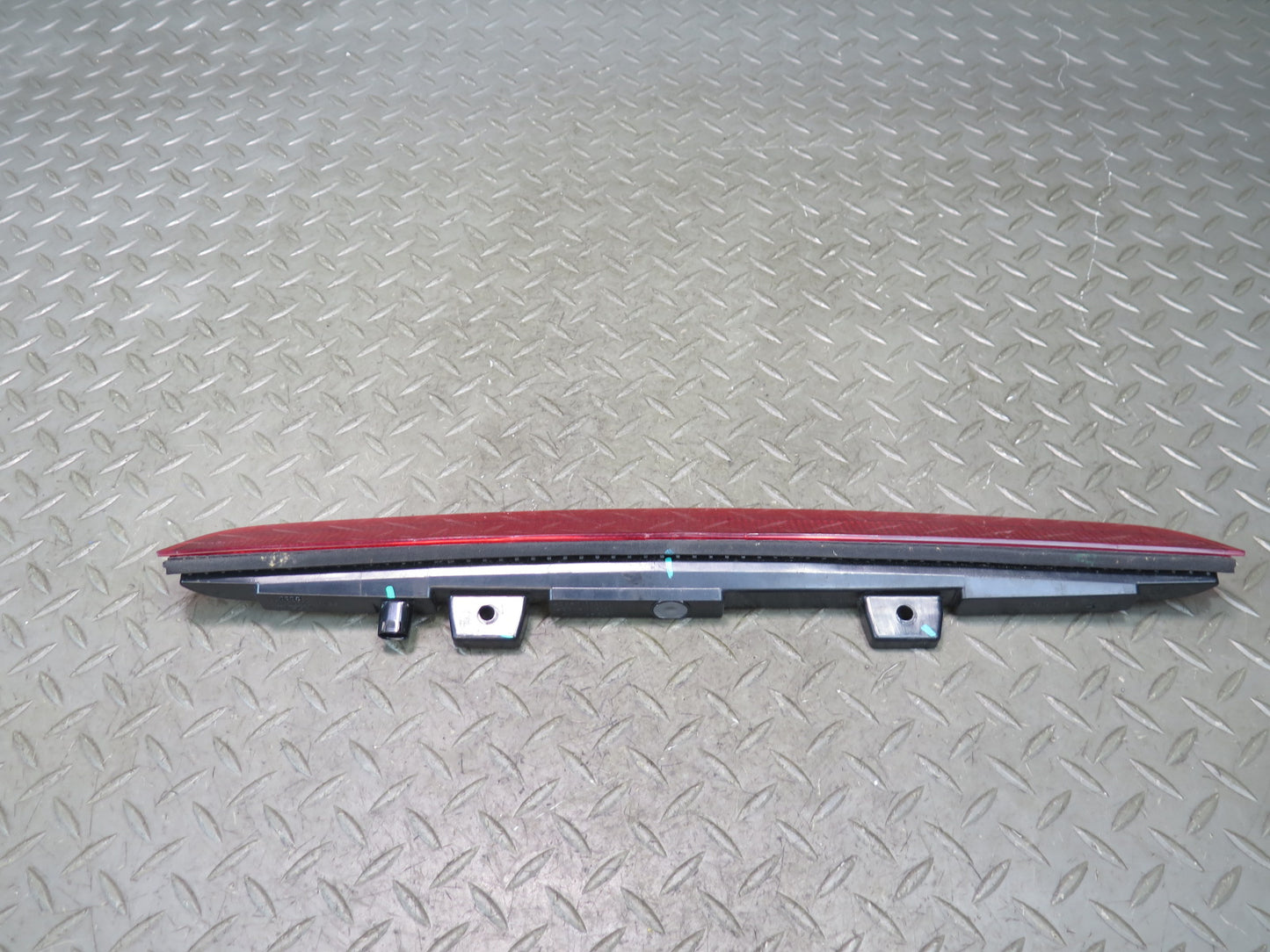 2017-2023 Alfa Romeo Stelvio Rear Center 3RD Third Brake Stop Light Lamp