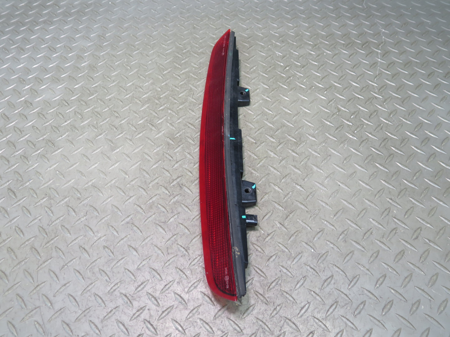 2017-2023 Alfa Romeo Stelvio Rear Center 3RD Third Brake Stop Light Lamp