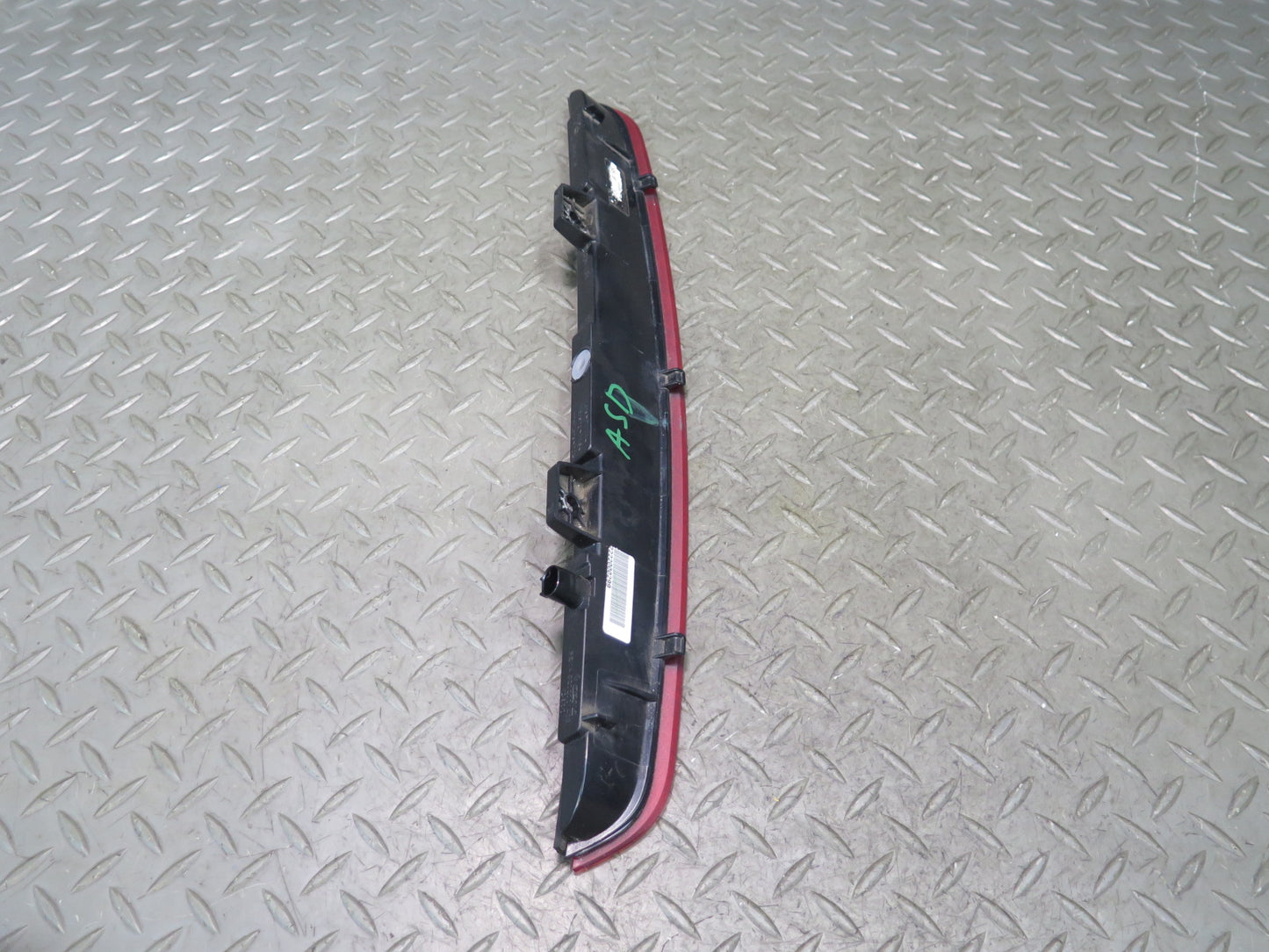 2017-2023 Alfa Romeo Stelvio Rear Center 3RD Third Brake Stop Light Lamp