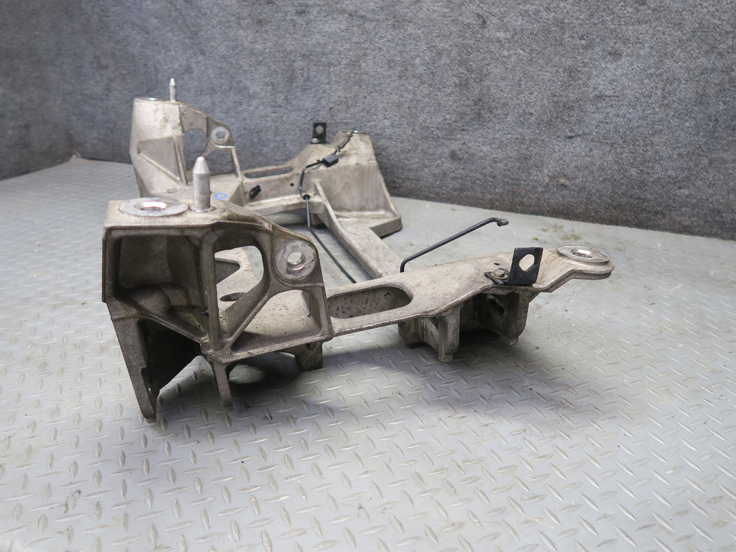 05-08 Chevrolet Corvette C6 Rear Suspension Subframe Crossmember Carrier OEM