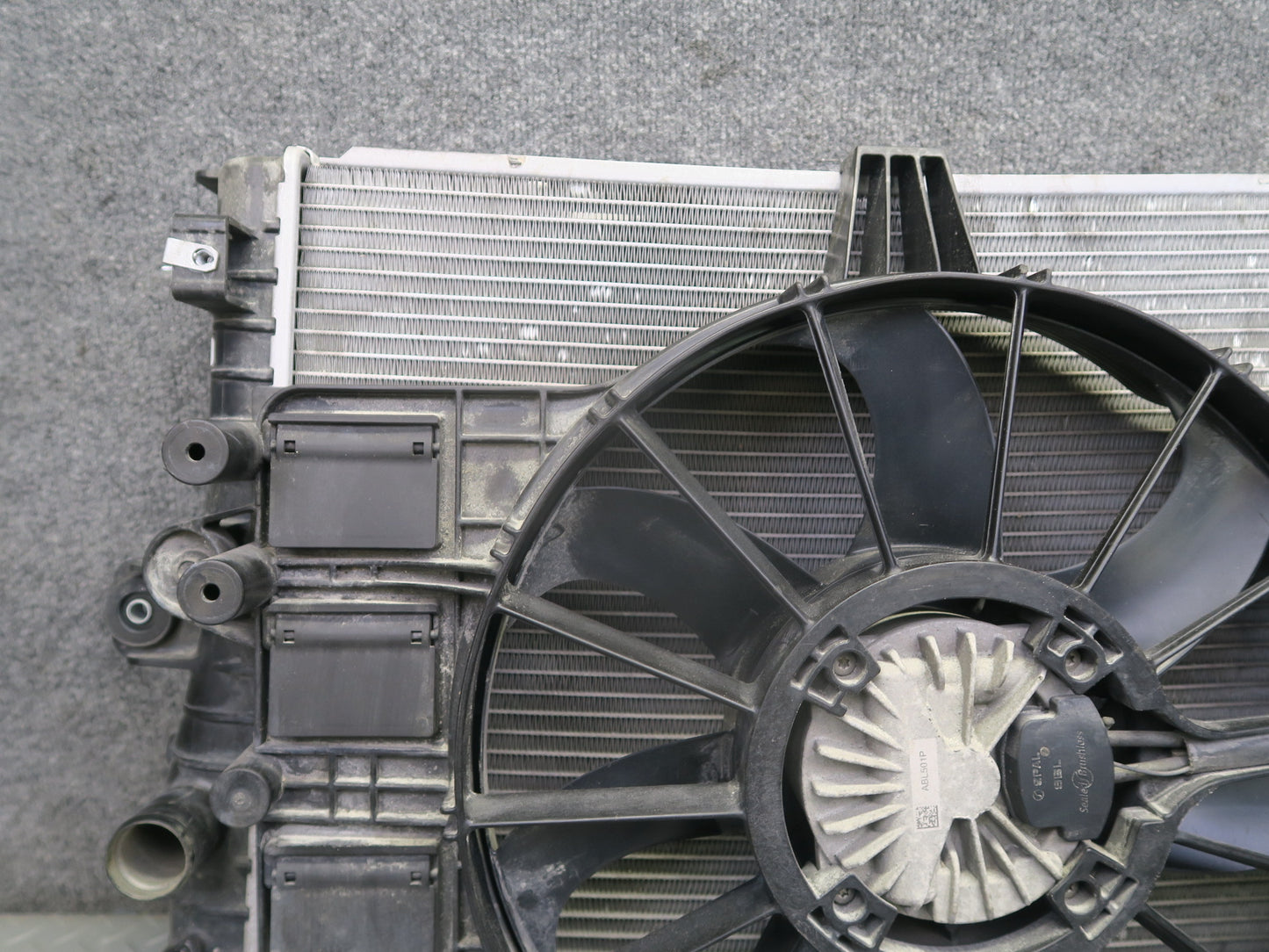 14-19 Chevrolet Corvette C7 Engine Cooling Radiator A/C Condenser Fan Assy OEM